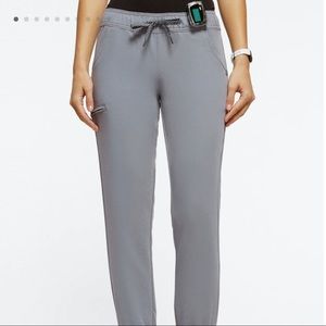Jaanuu Women's Essential 5-Pocket Jogger Graphite